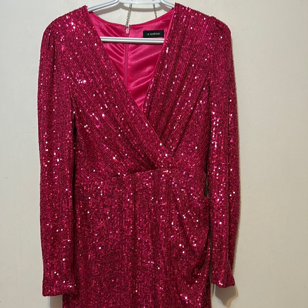 Le Chateau Pink Sequin Long Sleeve Bodycon Dress